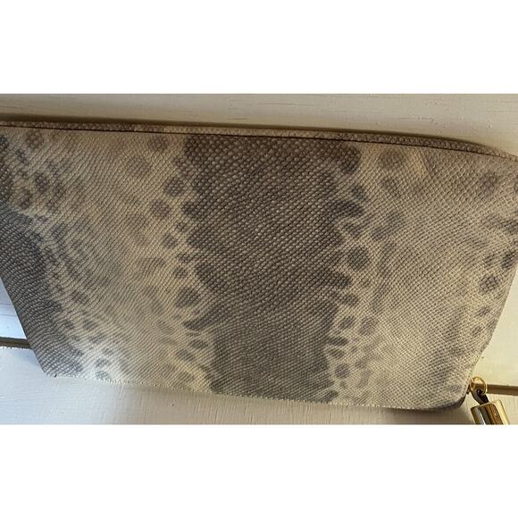 Pocketbook Clutch G.i.L.l. Pebble Leather Resembling a Snow Leopard Leather - Picture 8 of 8